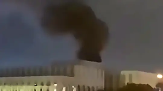 Dubai US embassy attack, black smoke from the building