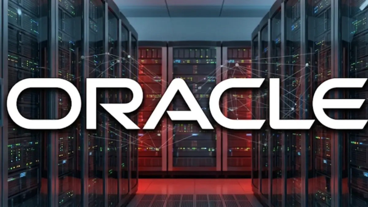 Oracle lays off employees