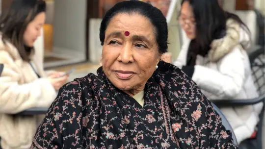 Legendary Singer Asha Bhosle Passes Away at 92, Nation Mourns for the  Iconic Voice