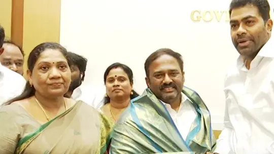 AIADMK Faces Fresh Setback as Three MLAs Resign, Back CM Vijay's TVK