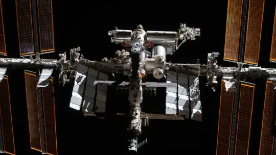 NASA Orders ISS Crew to Prepare for Evacuation as Air Leak Worsens in Russian Module