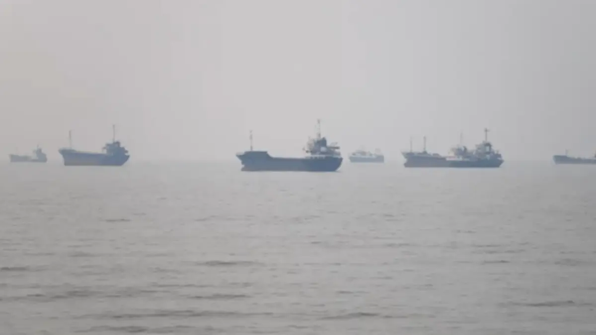 Strait of Hormuz missile strikes