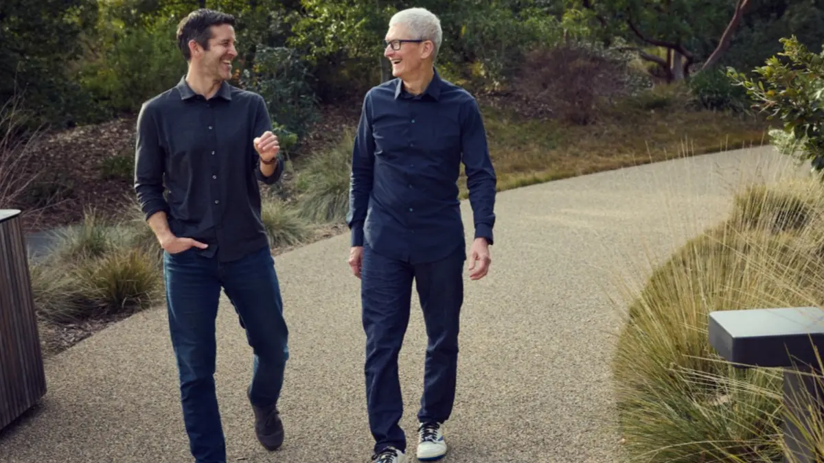 Tim cook and John Ternus