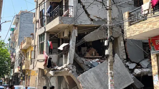 Delhi Satya Niketan Building Collapse Leaves Six Dead