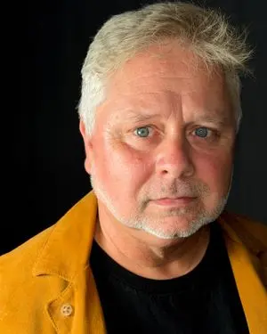 Shaun W Loeser