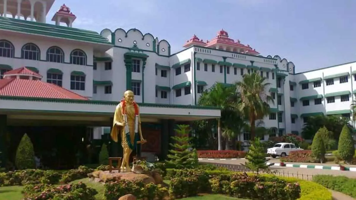 District Collectors will face CBI hereafter for sand trafficking - Madurai High Court warns